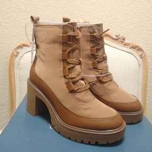 Universal Thread Glenda Hiking Boots Women’s Size 7 Brown Memory Foam